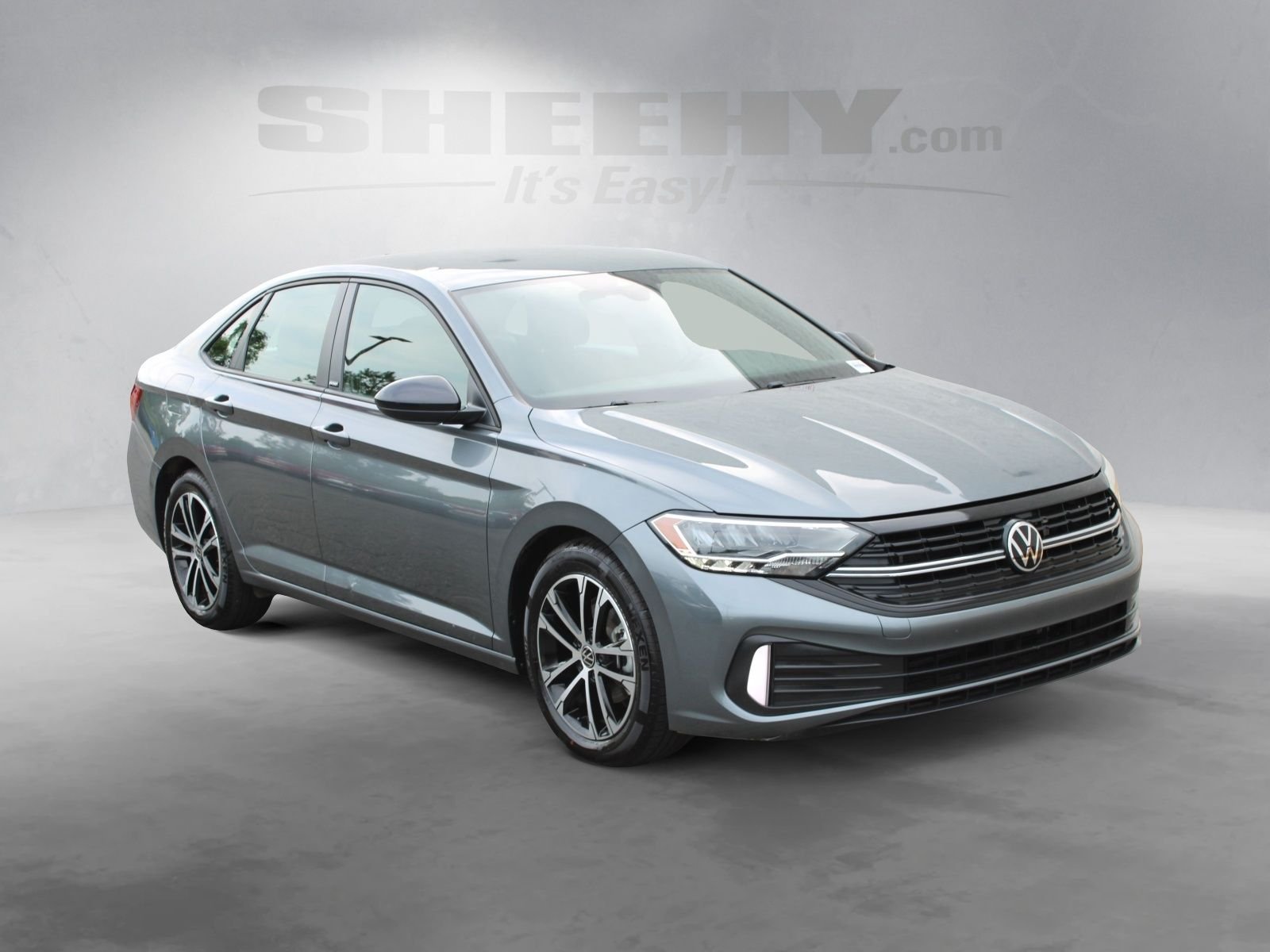 Used 2024 Gray Volkswagen 1.5T Sport image 2