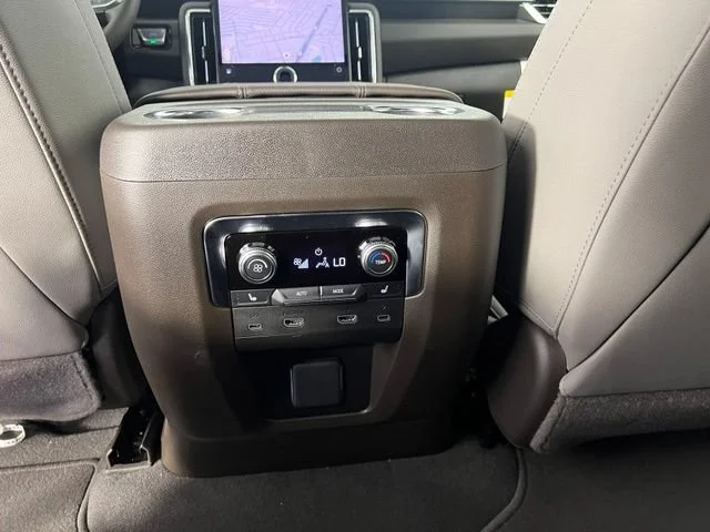 2026 GMC Yukon XL Elevation - Photo 38