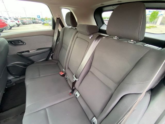 Used 2023 Glacier White Nissan S image 50