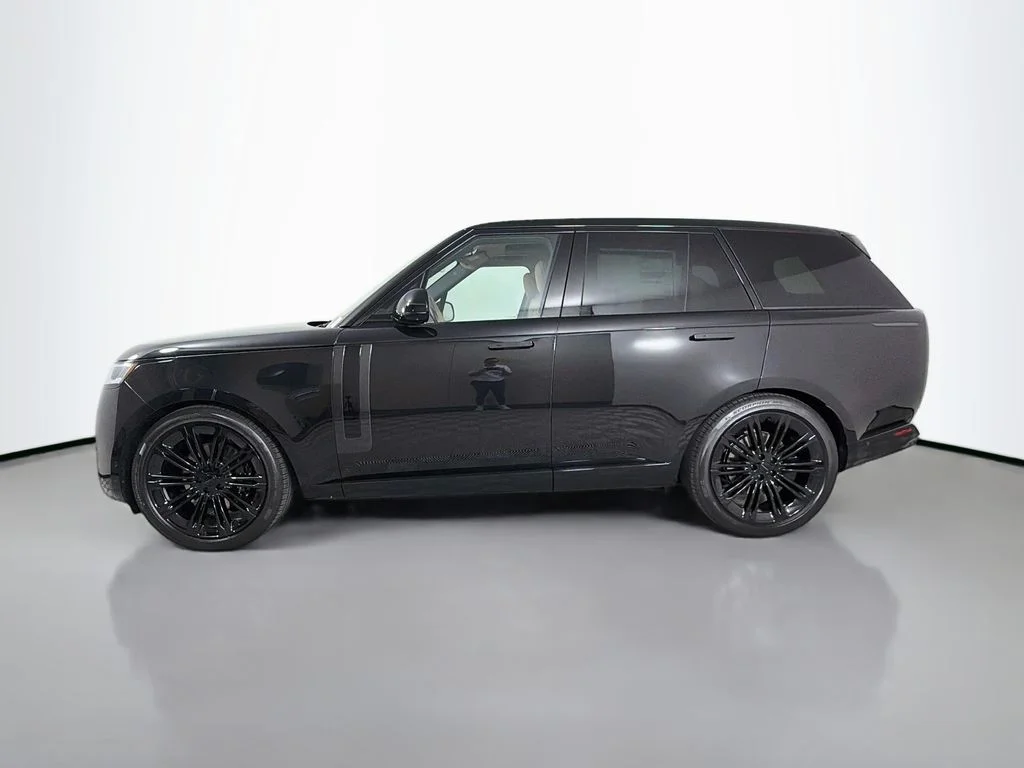 New 2026 Santorini Black Land Rover SE image 8