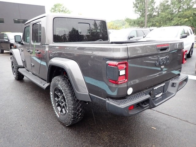 2025 Jeep Gladiator Sport photo 2