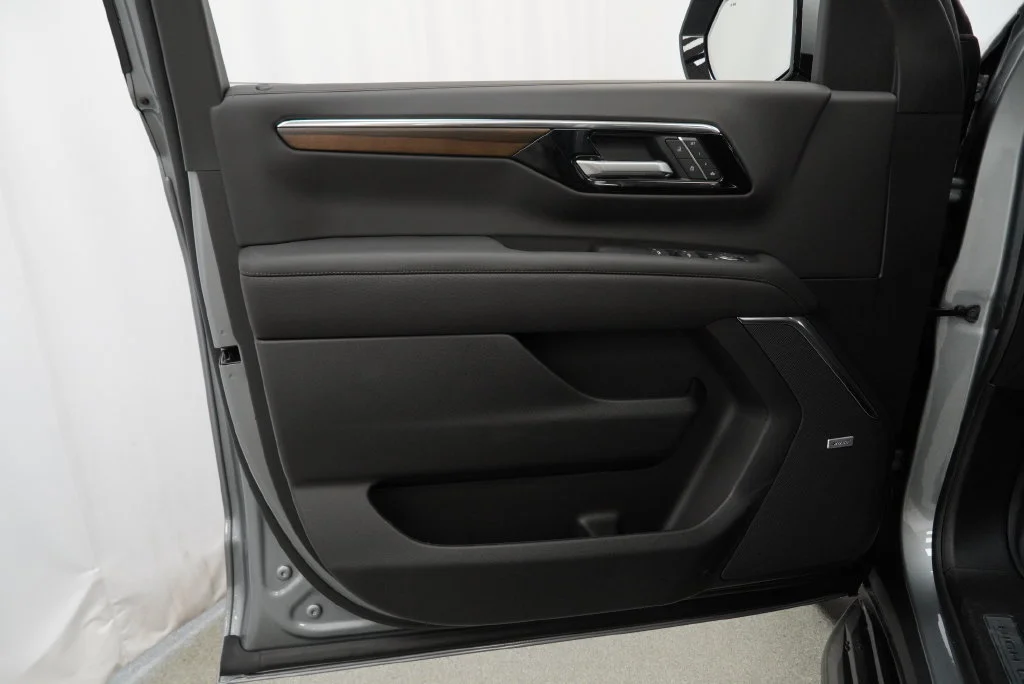 New 2026 Sterling Gray Metallic Chevrolet High Country image 24