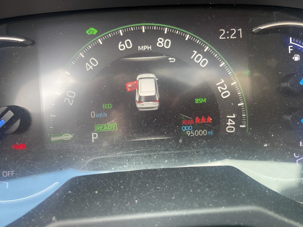 Used 2020  Toyota Limited image 10