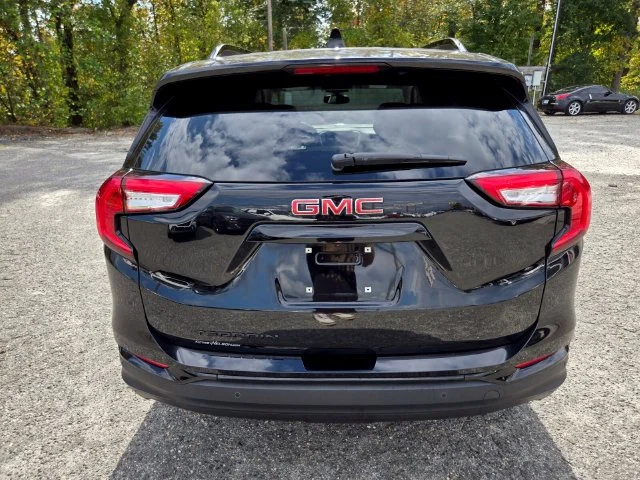 Used 2023 Black GMC SLE image 7