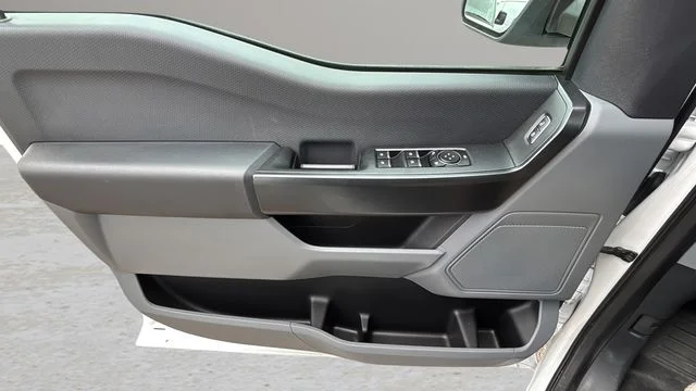 Used 2023 White Ford XL image 19