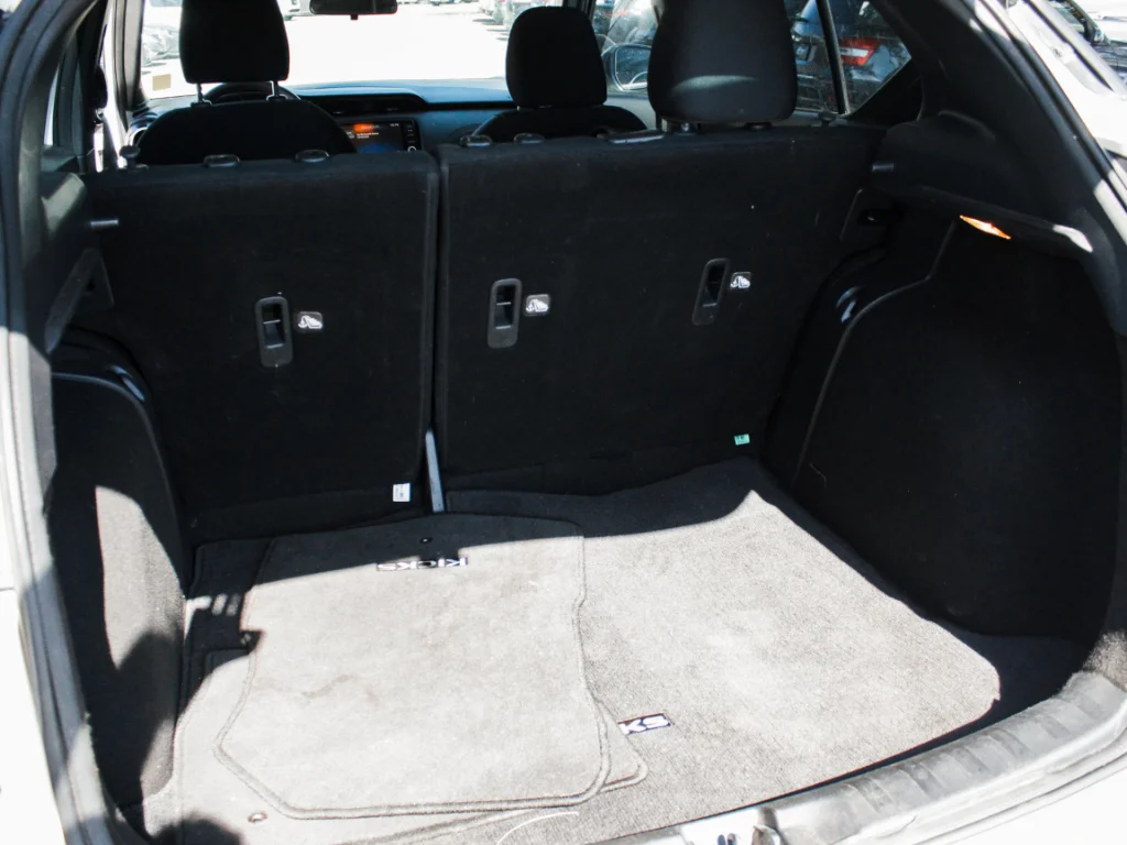 Used 2023 Qac - Aspen White Tr Nissan SR image 23