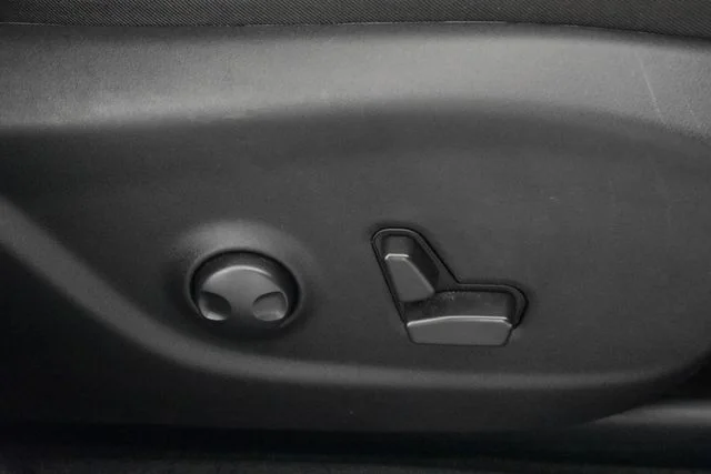 2022 Jeep Cherokee Latitude Lux - Photo 15