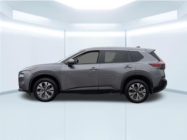 Used 2023 Gray Nissan SV image 2