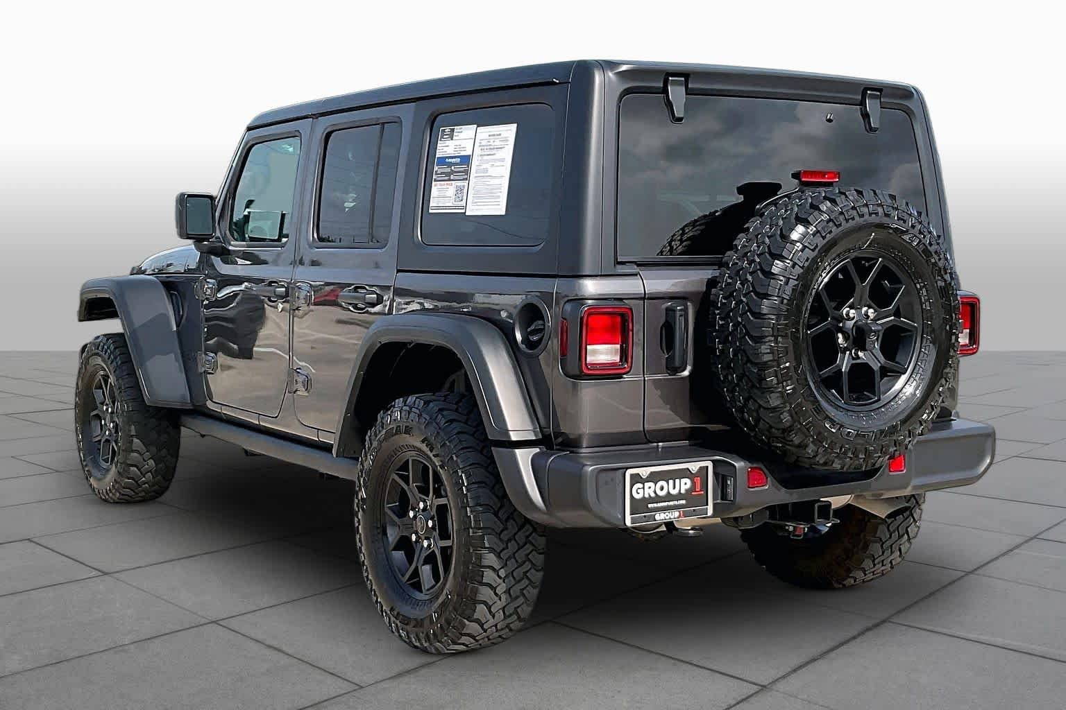 Used 2025 Granite Crystal Metallic Clearcoat Jeep Willys image 12