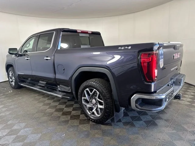 Certified Used 2022 Titanium Rush Metallic GMC SLT image 6