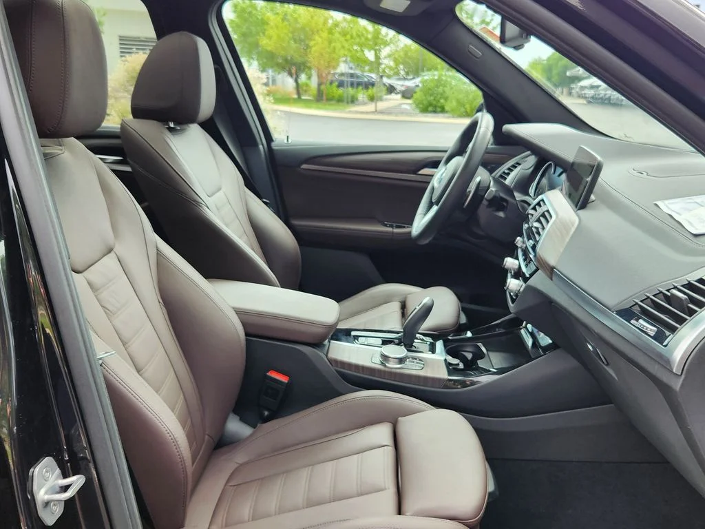 Used 2019 Black Sapphire Metallic BMW M40i image 16