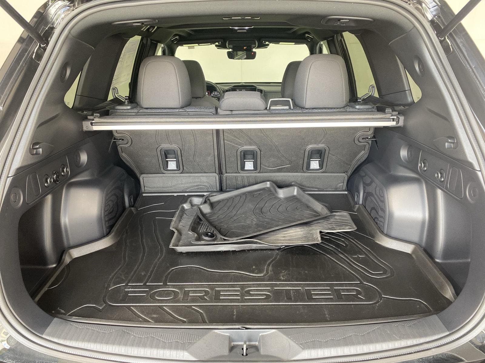 Used 2026 Crystal Black Silica Subaru Premium image 7