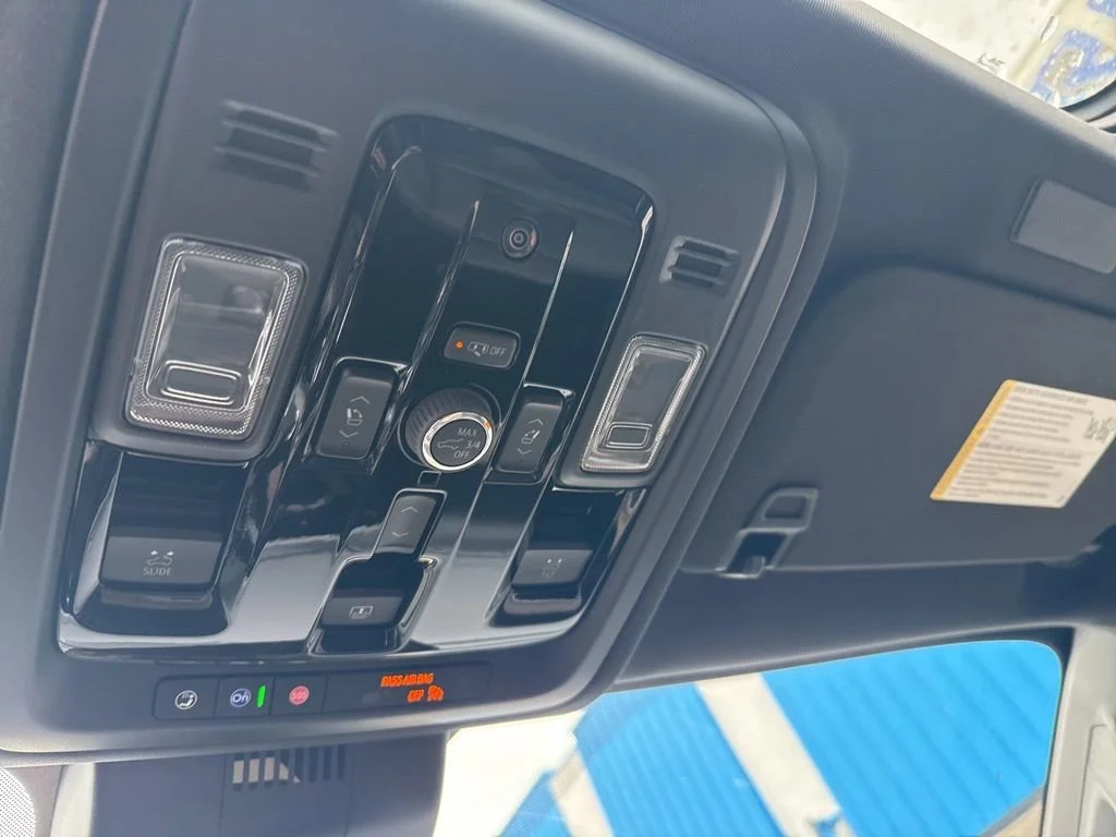 2026 Chevrolet Suburban High Country - Photo 29