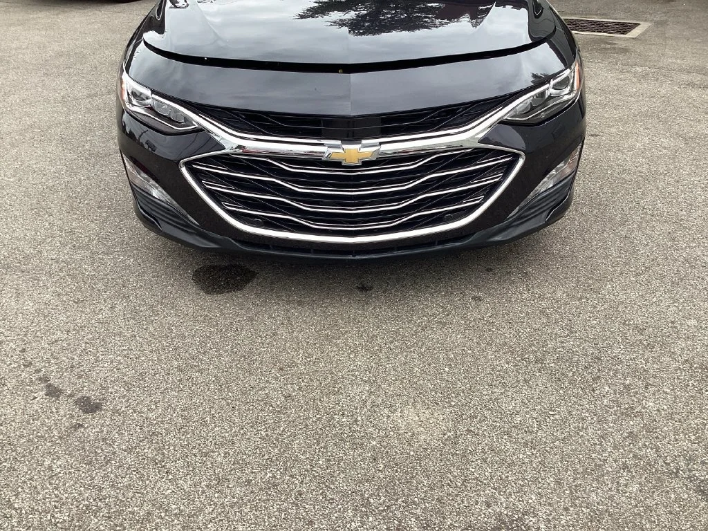 Used 2022 DARK ASH METALLIC Chevrolet Premier image 21