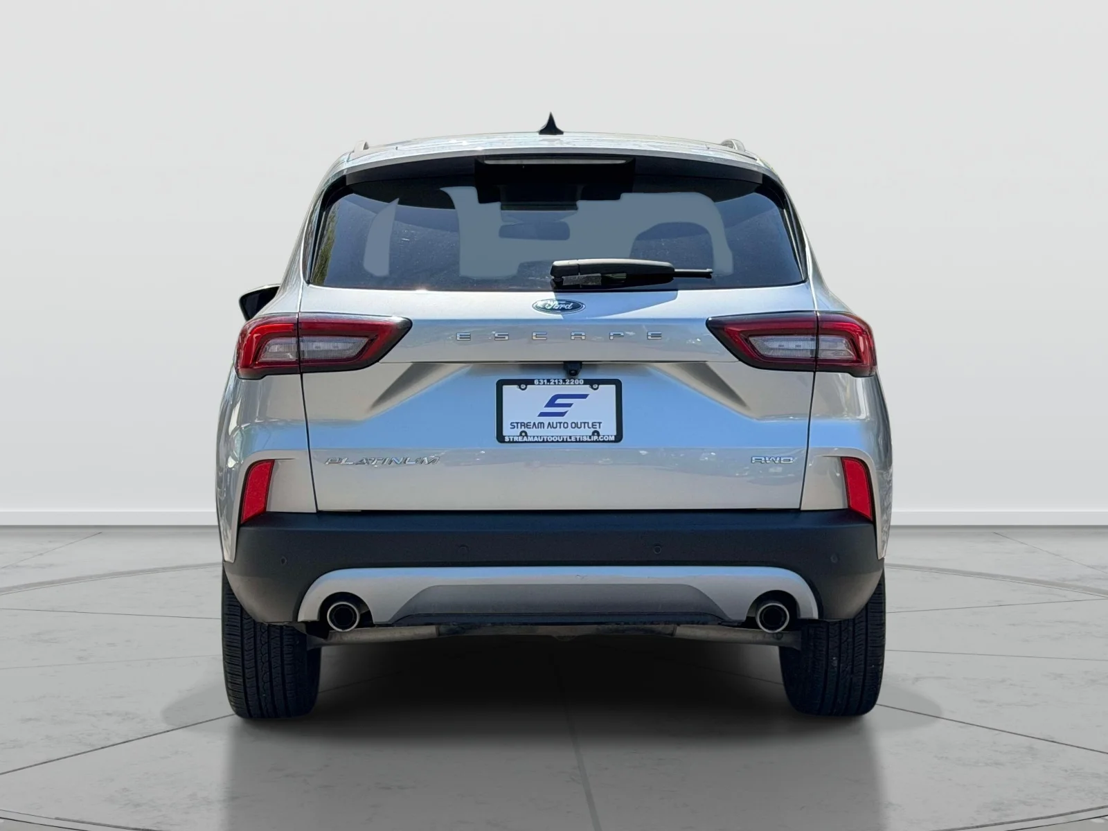 Used 2024 Silver Ford Platinum image 6