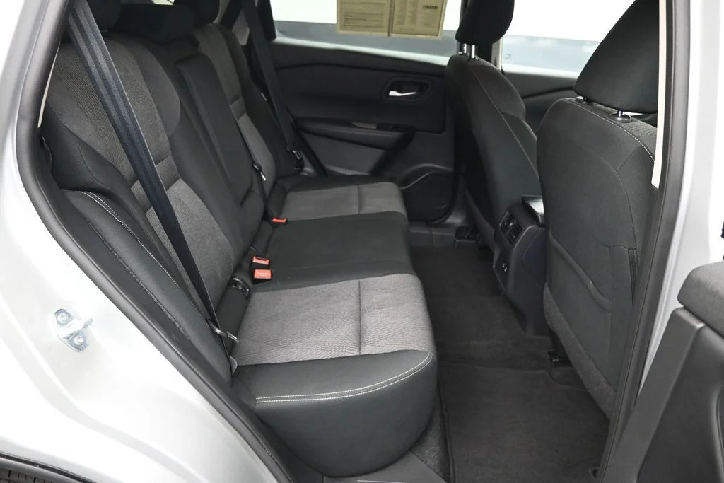 Used 2025 Silver Nissan SV image 21