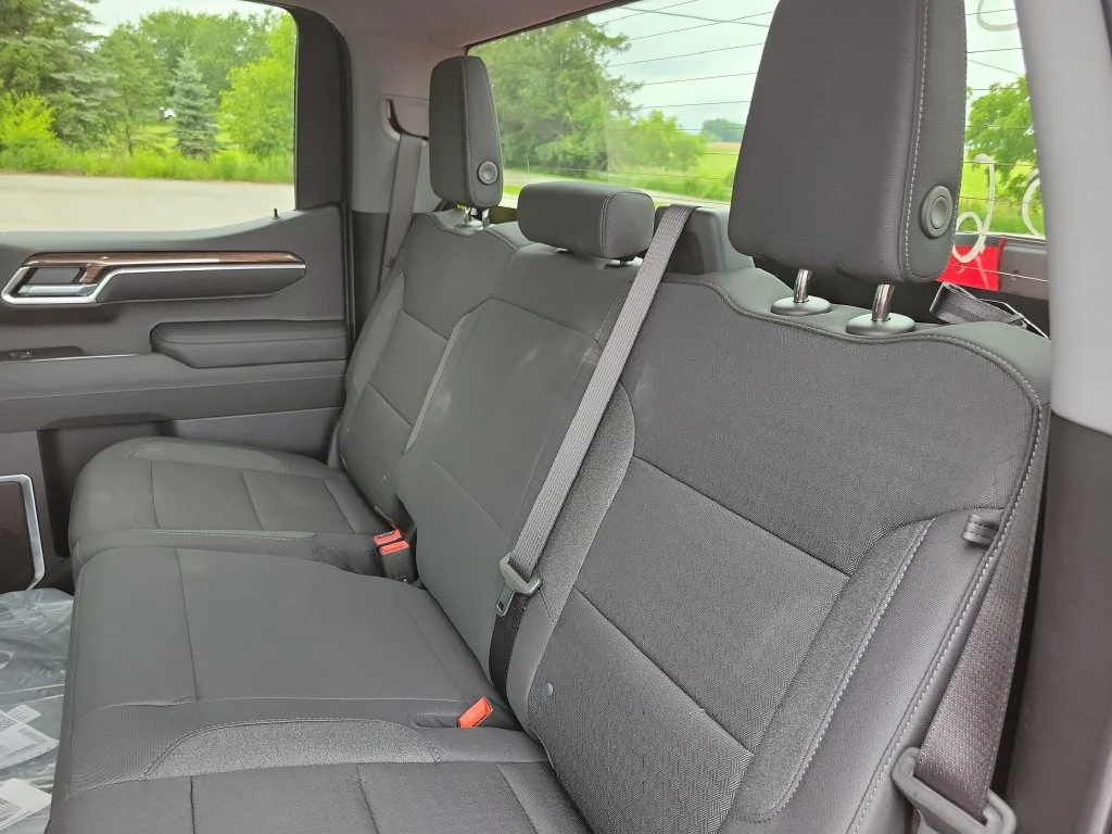 New 2026 Red Hot Chevrolet LT (2FL) image 23