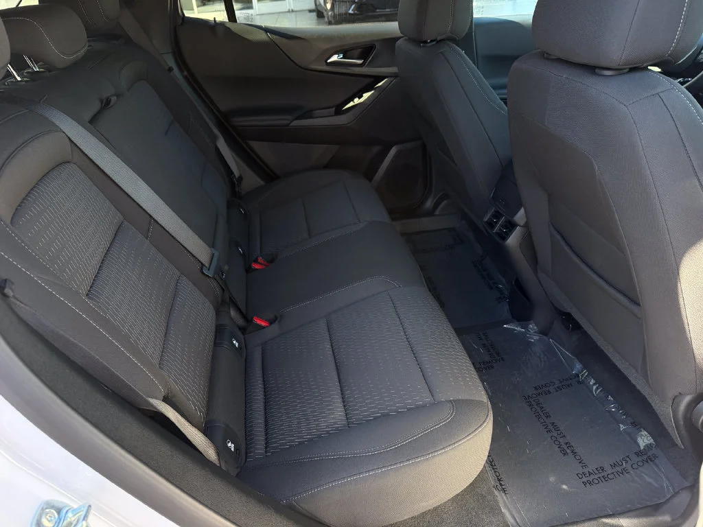 Used 2026 Summit White Chevrolet LT image 18