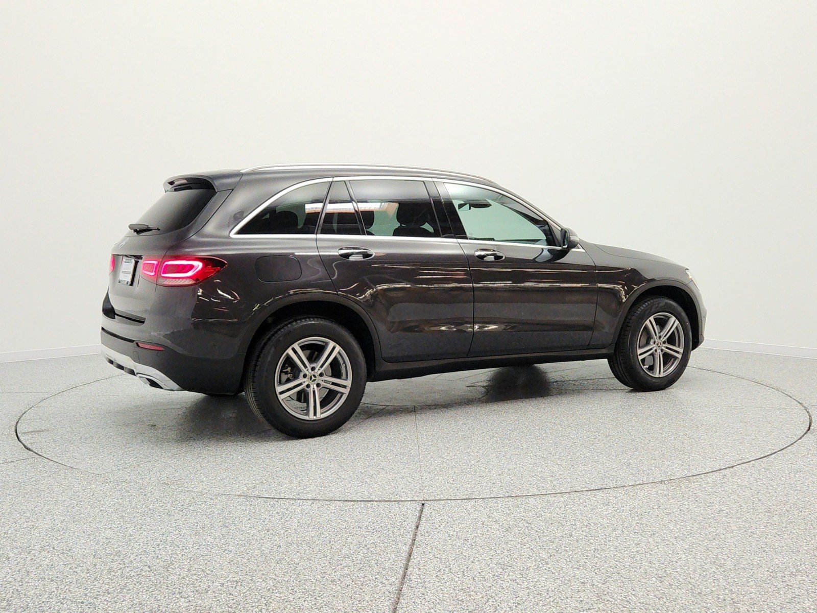 Used 2022 Graphite Grey Metallic Mercedes-Benz GLC 300 SUV image 5