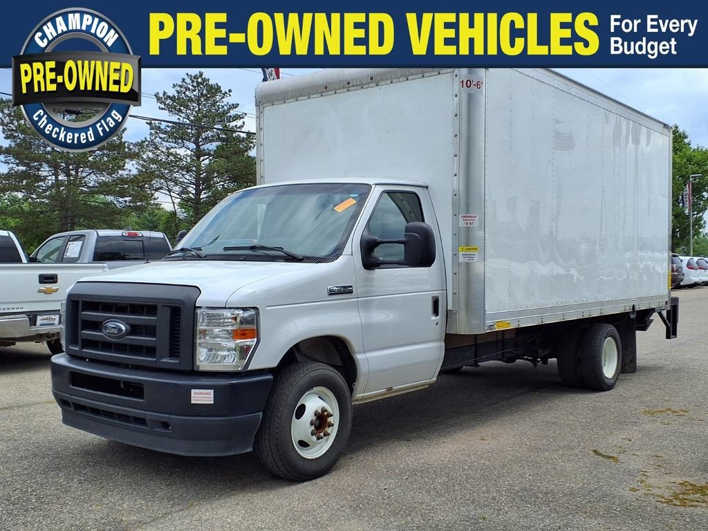 2022 Ford E-Series SRW E-350 Super Duty 138 in WB's photo