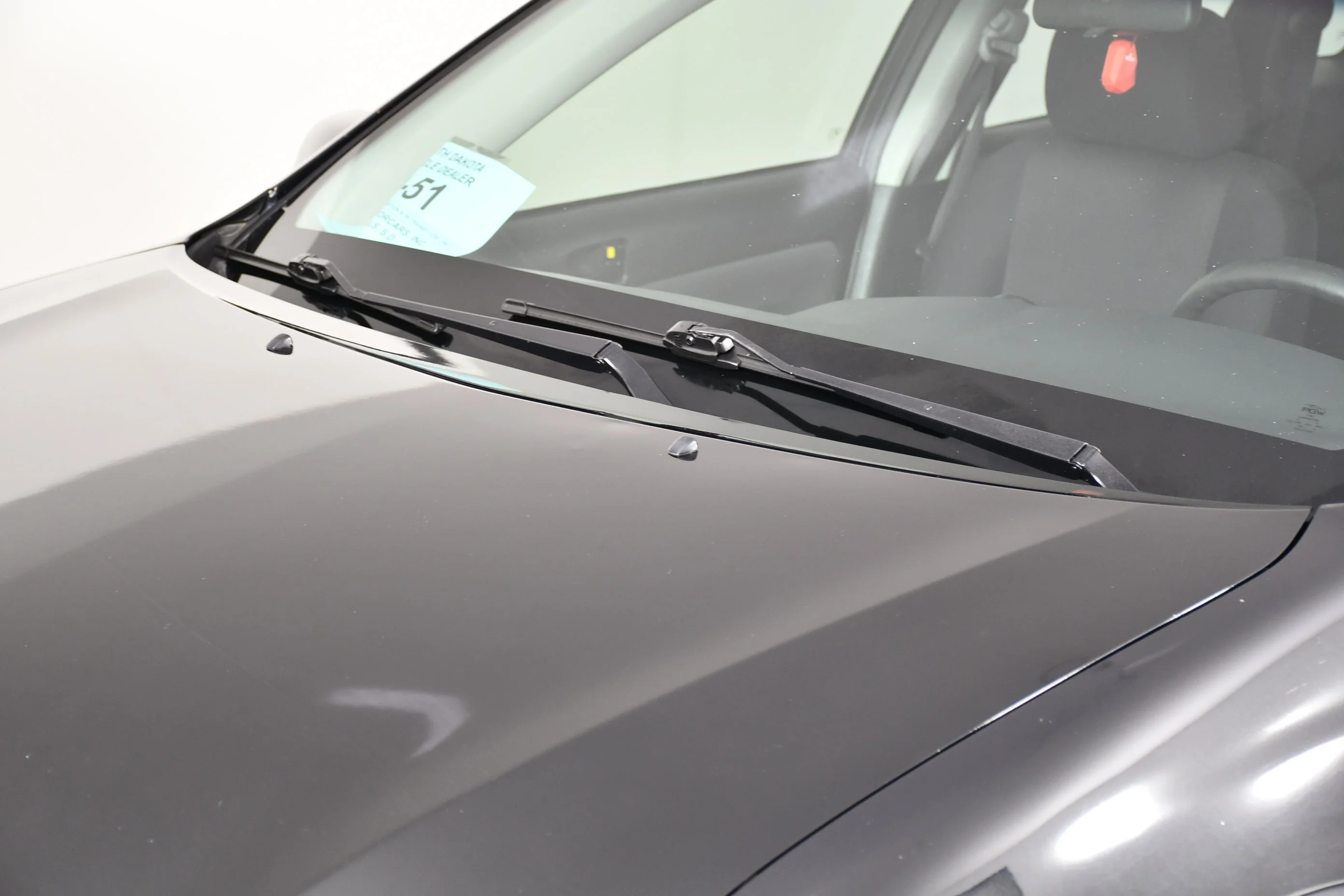 Used 2005 Abyss Black Pontiac Base image 12
