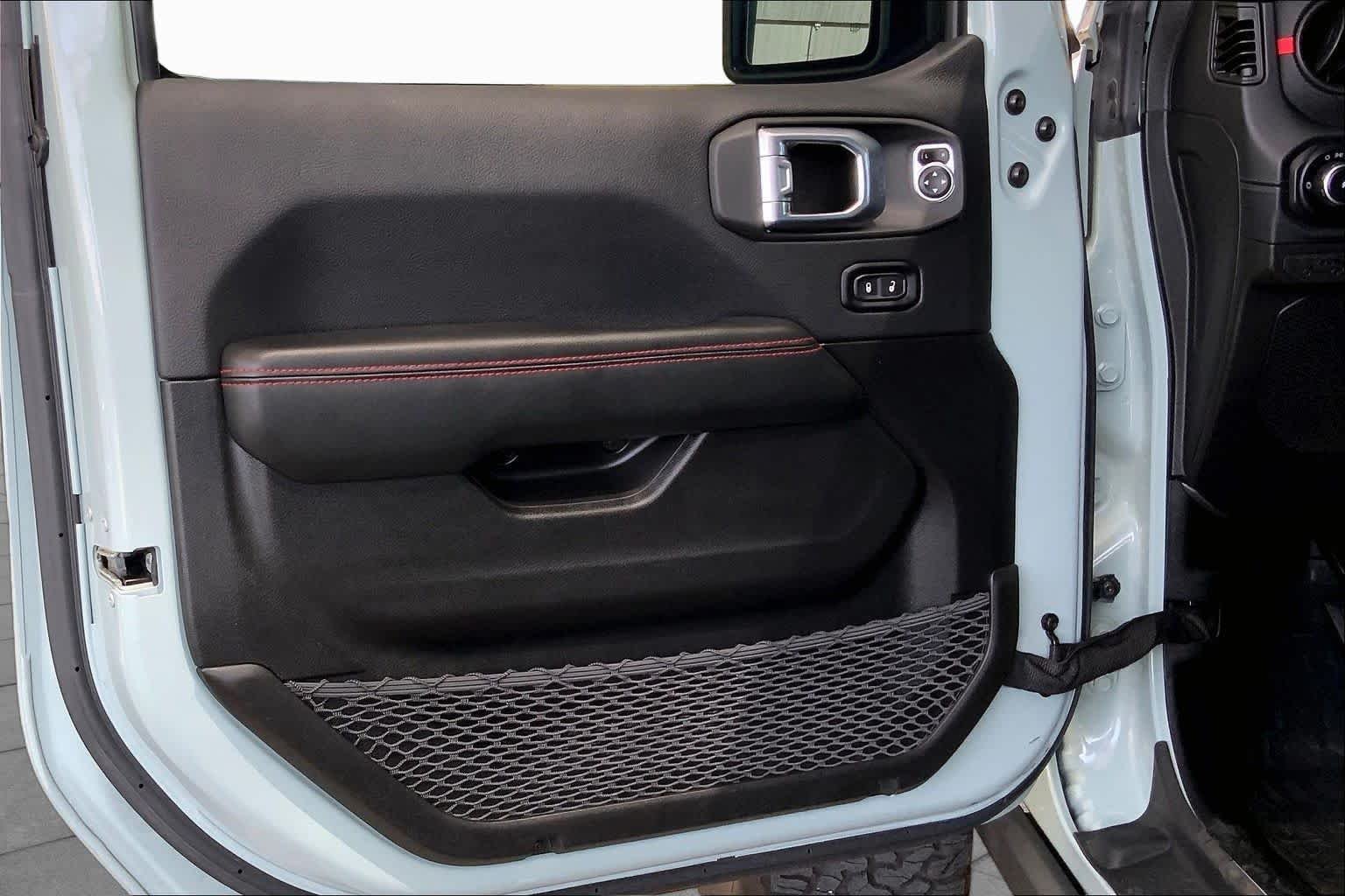 Used 2024 Earl Clearcoat Jeep Rubicon X image 22