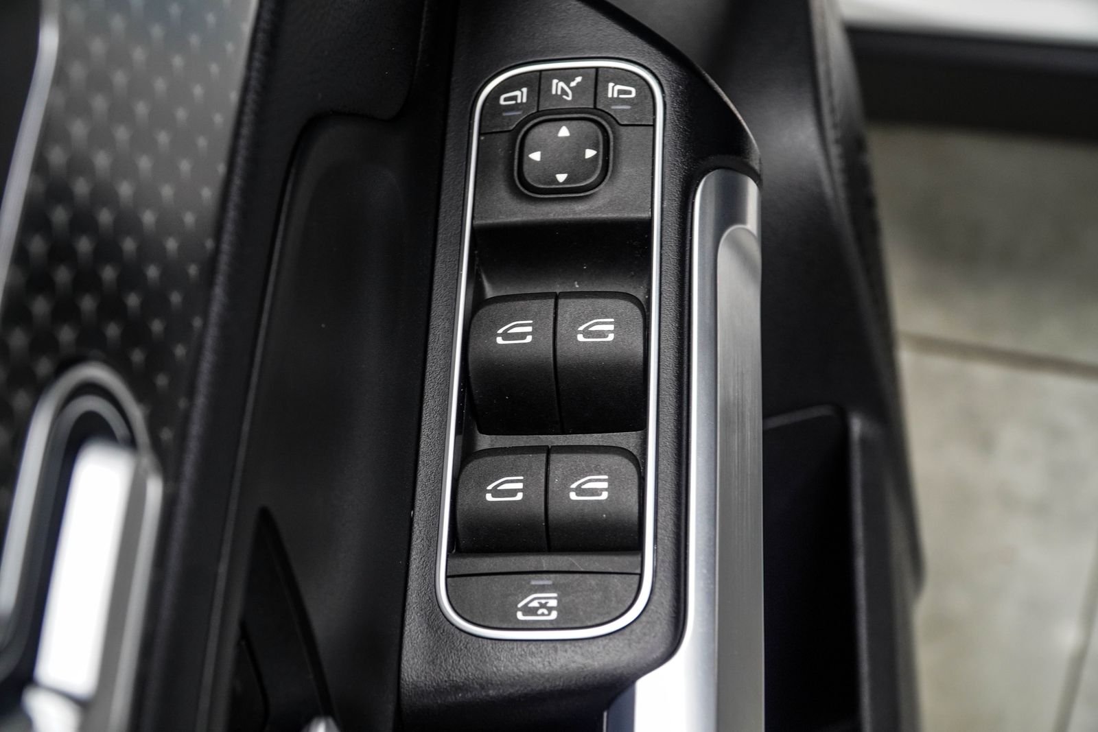 Used 2024 White Mercedes-Benz 350 image 36