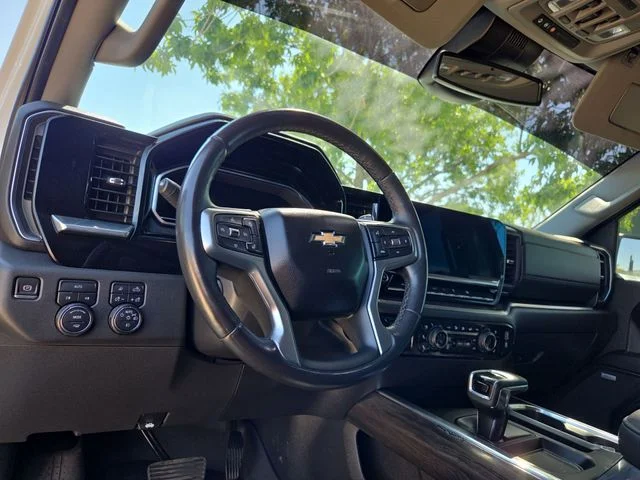 Used 2023 White Chevrolet LTZ image 20