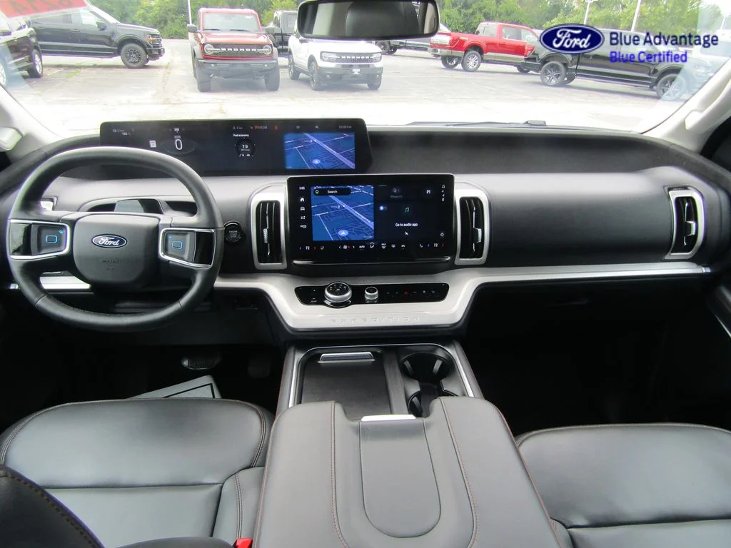 Certified Used 2025 Star White Ford Active image 4