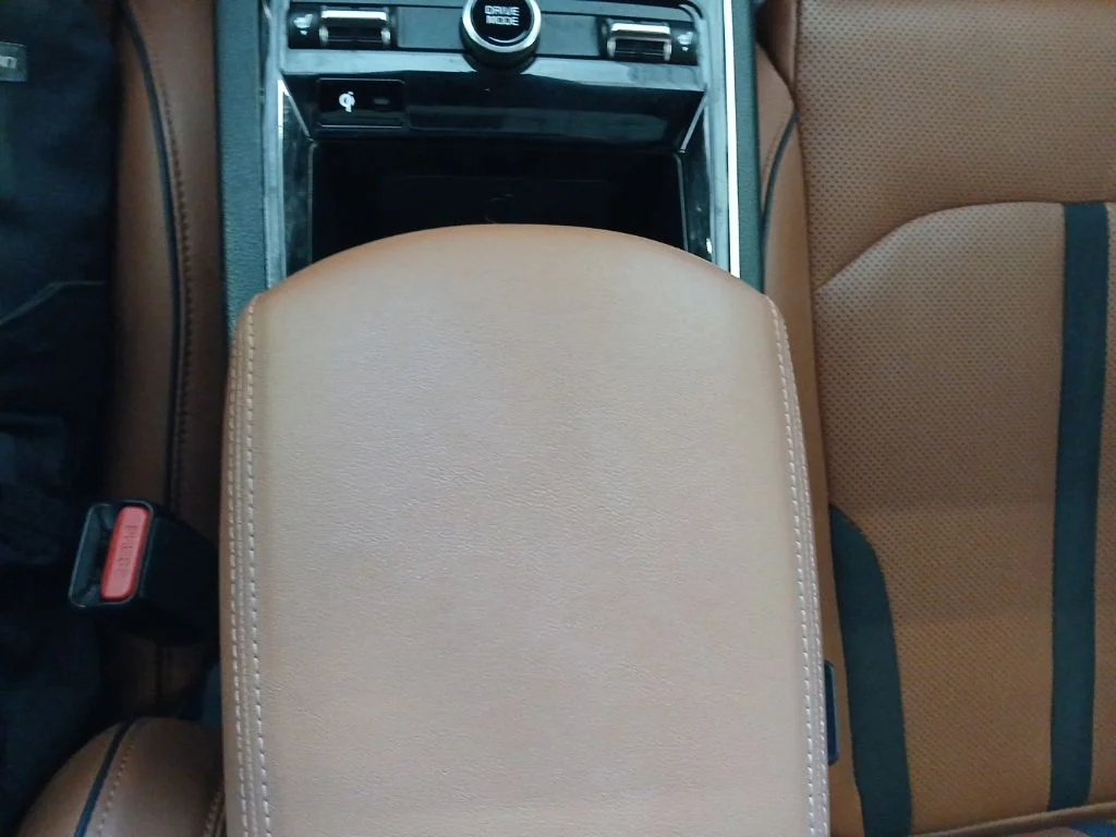 Used 2023 Black Kia GT image 21