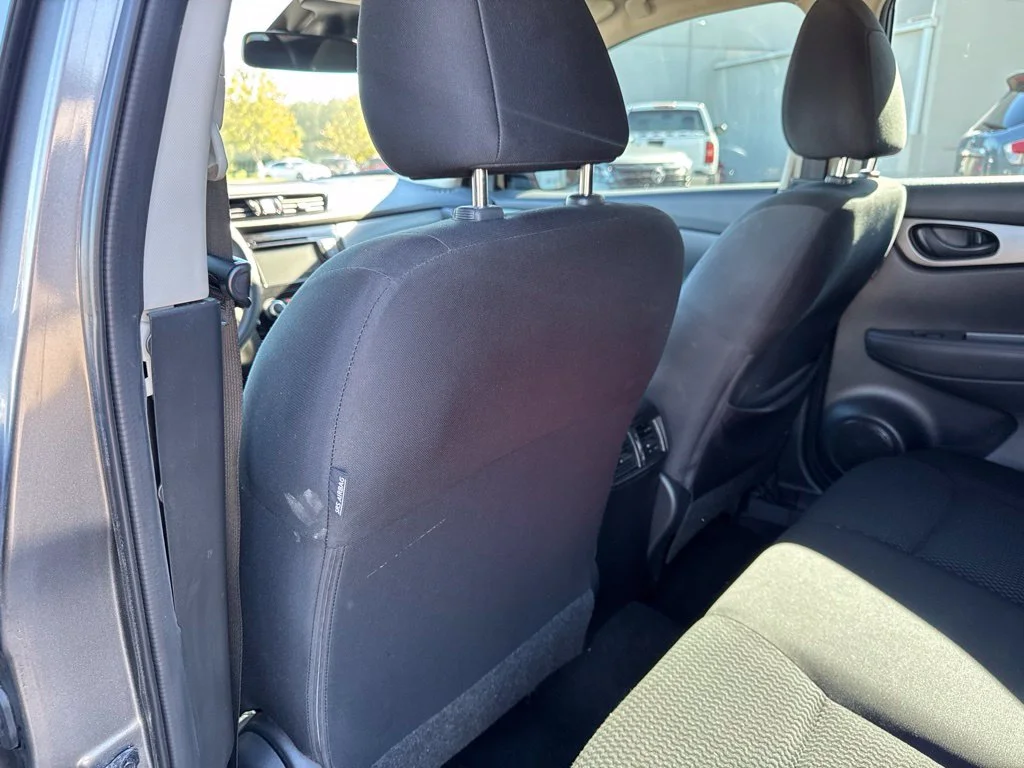 Used 2021 Gray Nissan S image 16