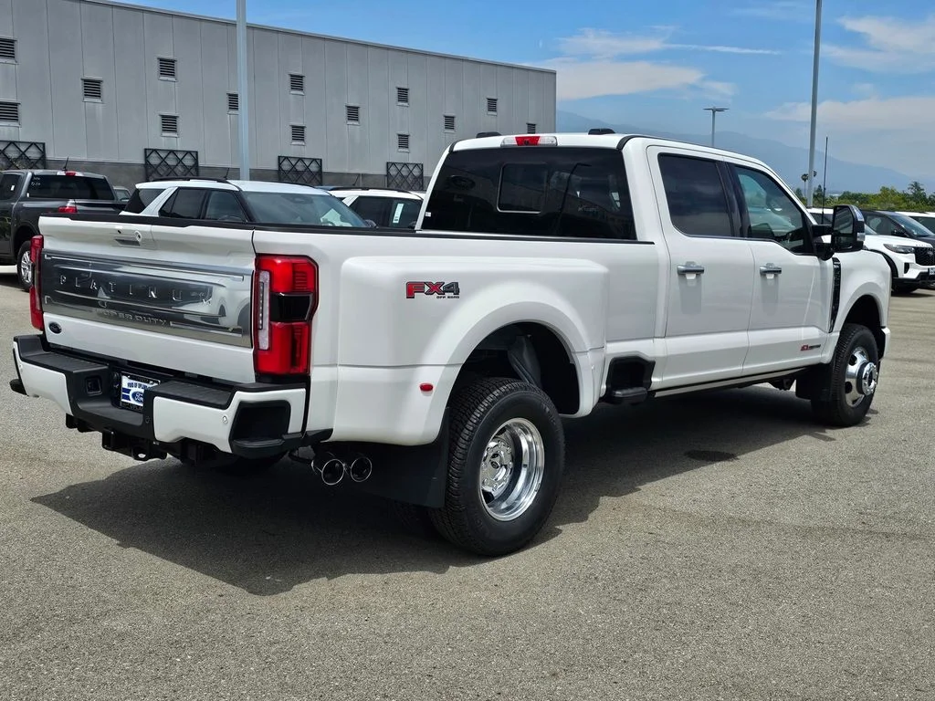 New 2026 Star White Metallic Tri-Coat Ford F-350® Platinum® image 6