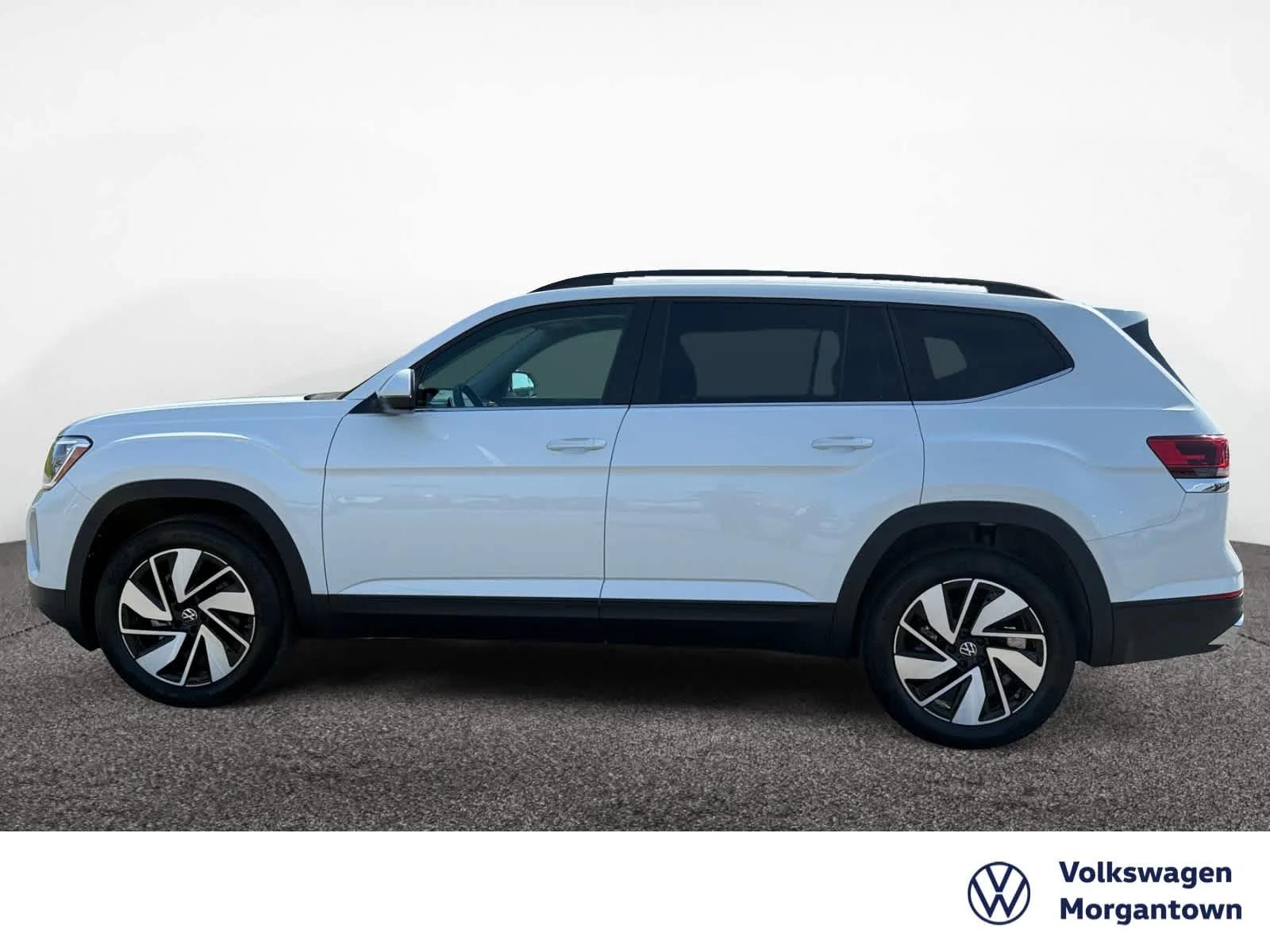 New 2026 Opal White Pearl Volkswagen 2.0T SE w/Technology image 8