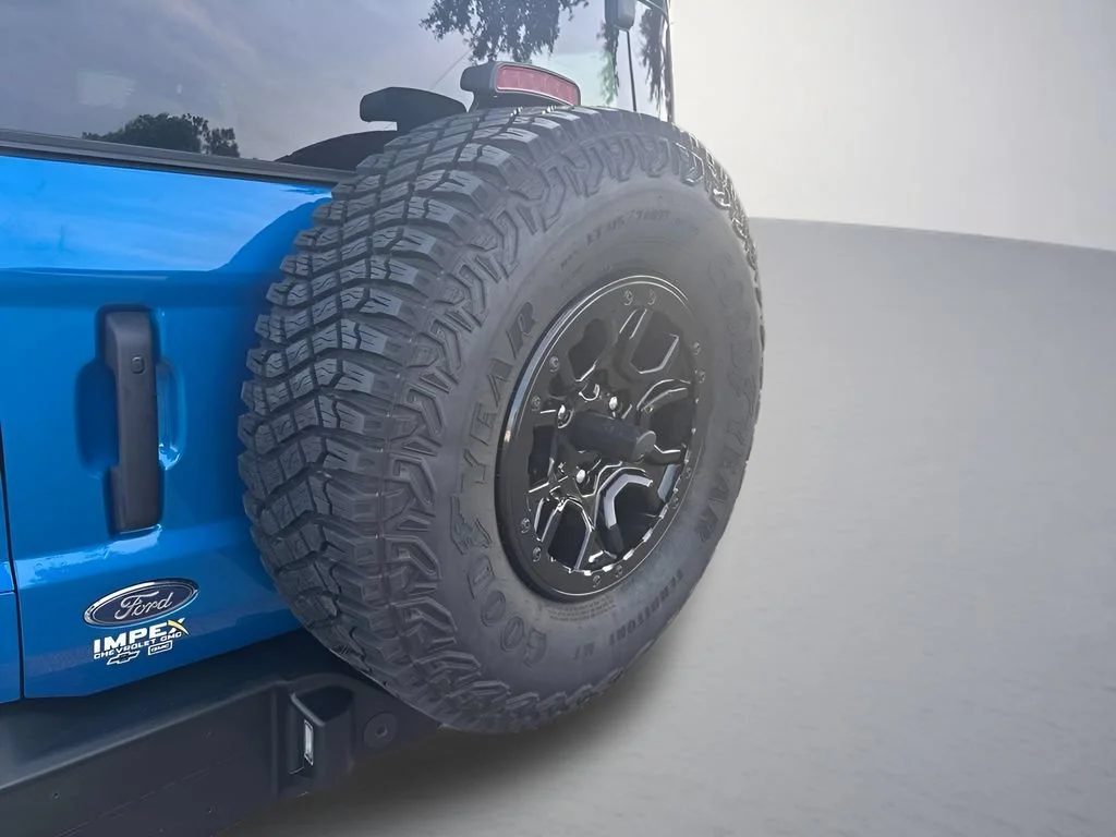 Used 2024 Blue Ford Wildtrak image 37