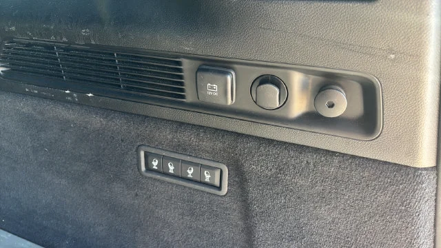 Used 2024 White Jeep Series III image 40