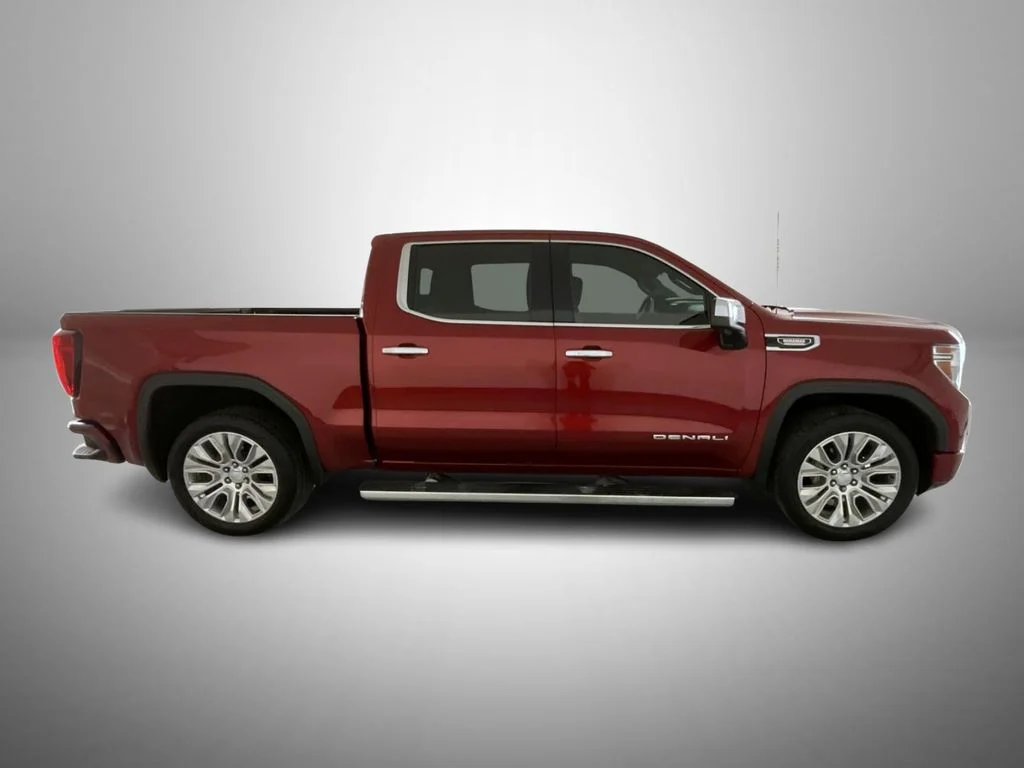 Used 2021 Red GMC Denali image 4