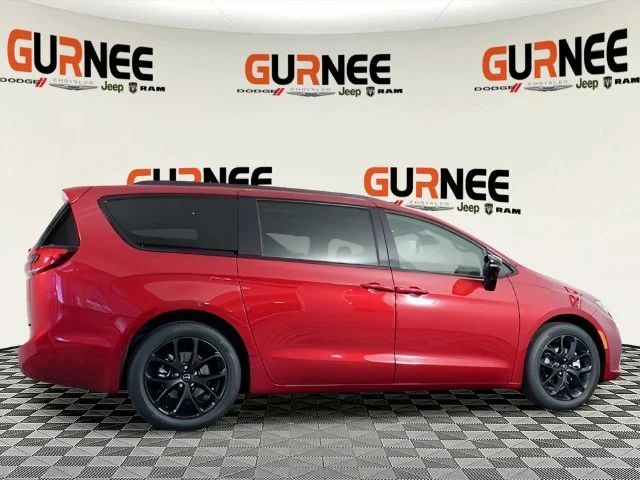2026 Chrysler Pacifica Limited - Photo 36