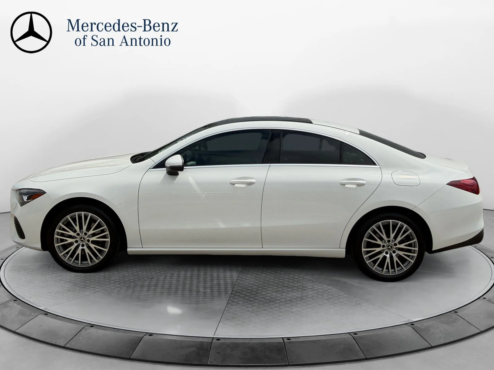 Used 2025 Polar White Mercedes-Benz CLA 250 image 4