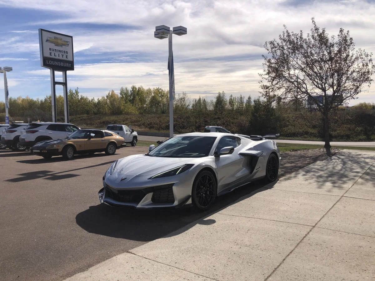 New 2026 Silver Chevrolet 2dr Z06 Cpe w/2LZ image 4