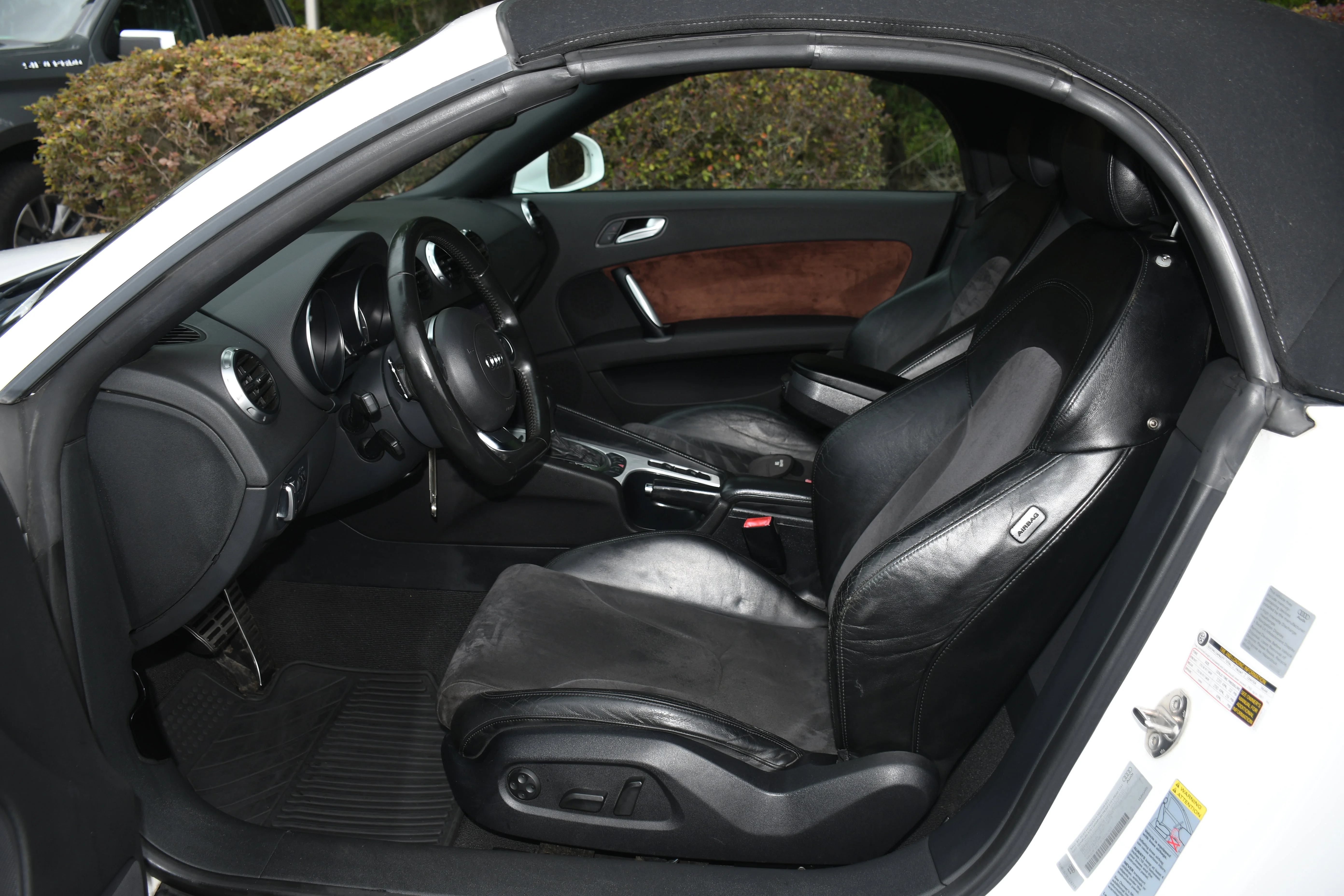 Used 2008  Audi 2.0T Roadster image 7