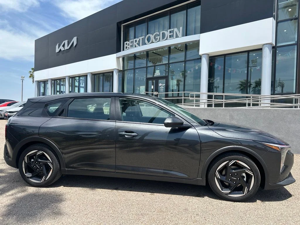New 2026 Gray Kia EX image 4