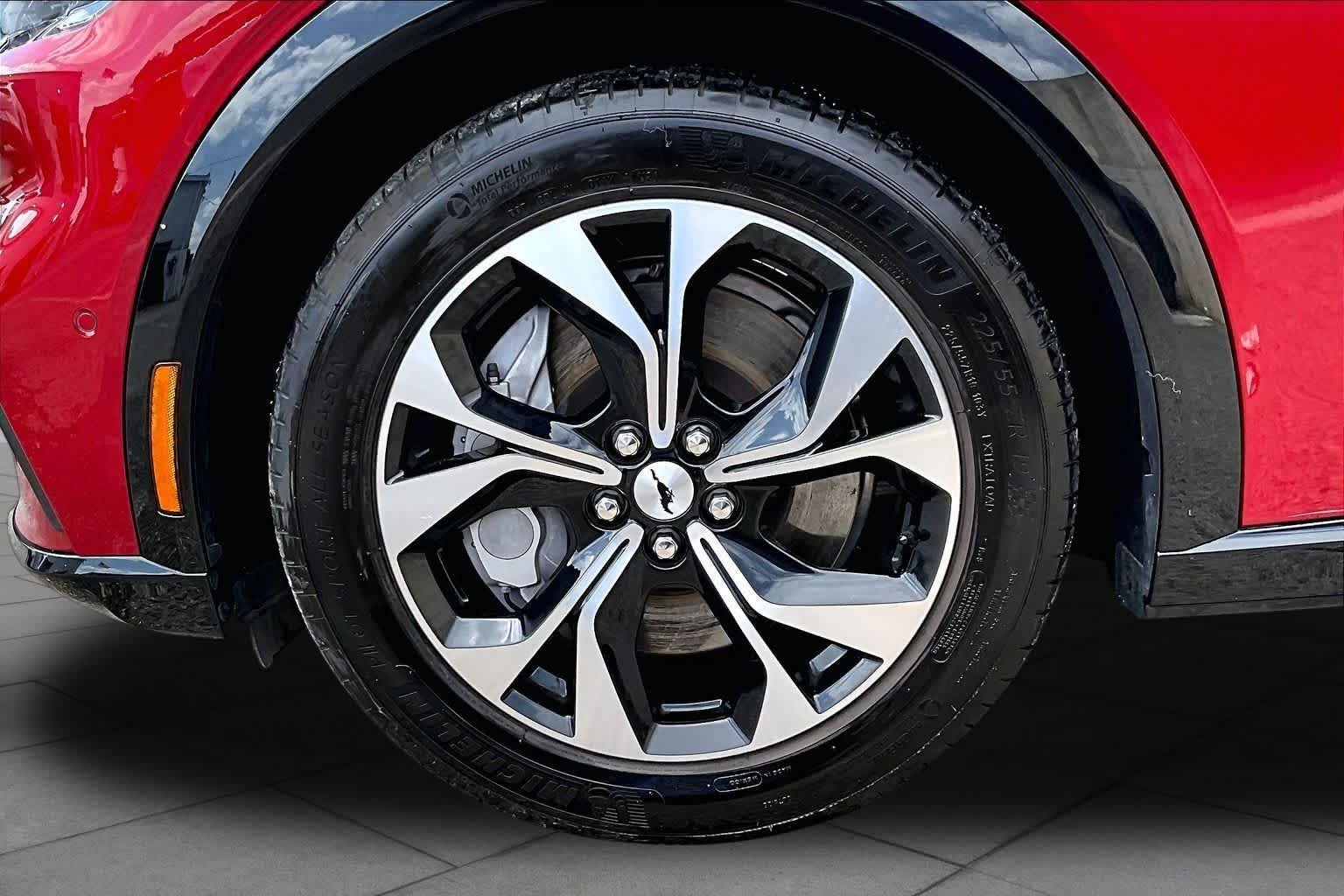 Used 2021 Rapid Red Metallic Tinted Clearcoat Ford Premium image 10