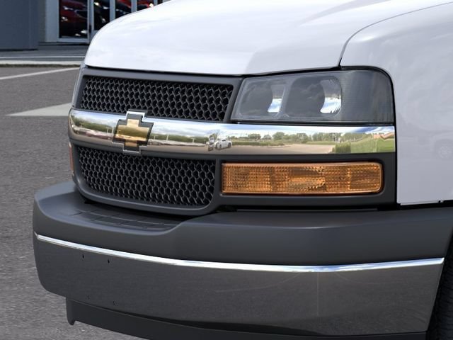 2025 Chevrolet Express Cargo Work Van - Photo 13