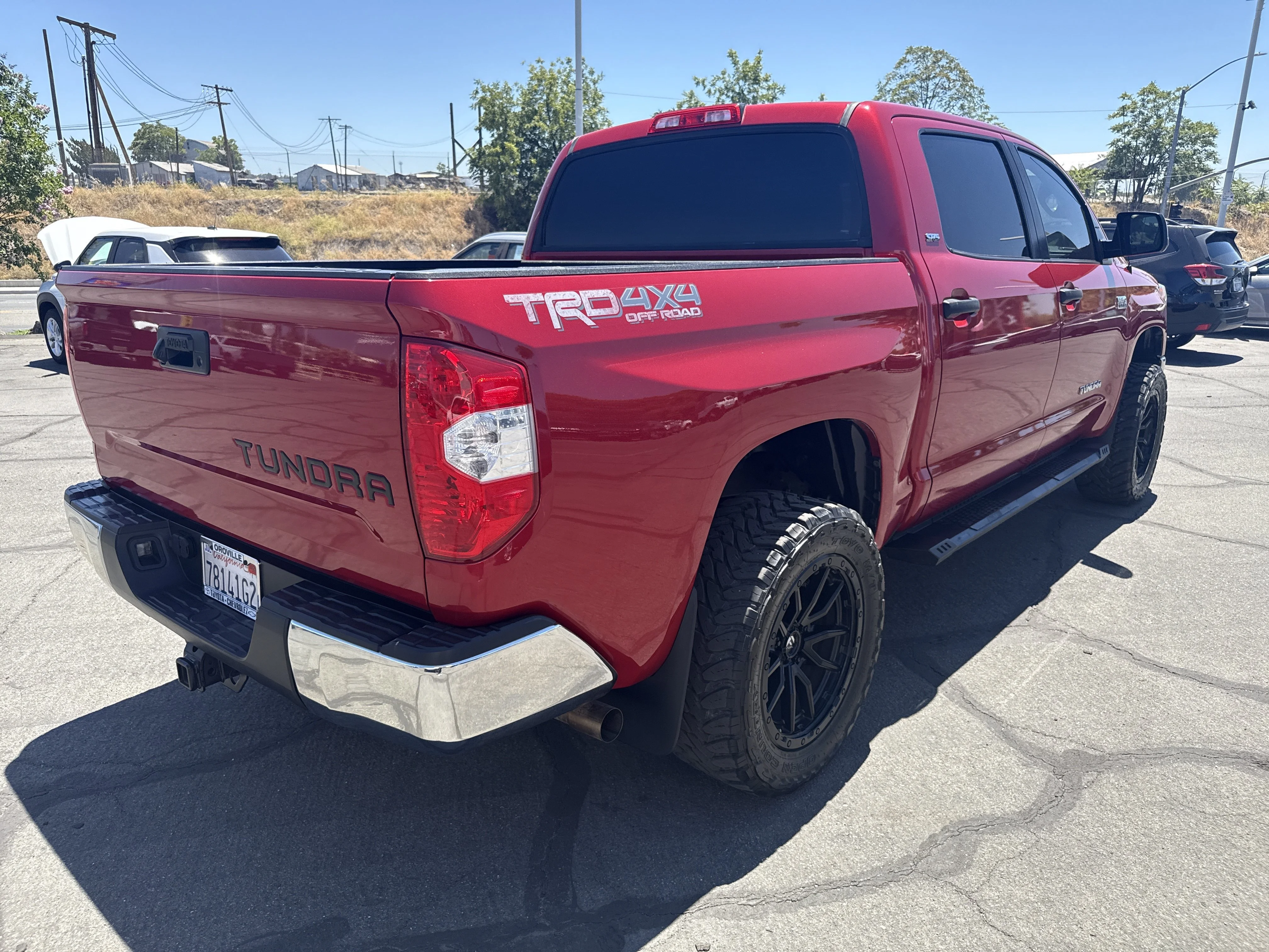 Used 2017 Red Toyota SR5 image 5