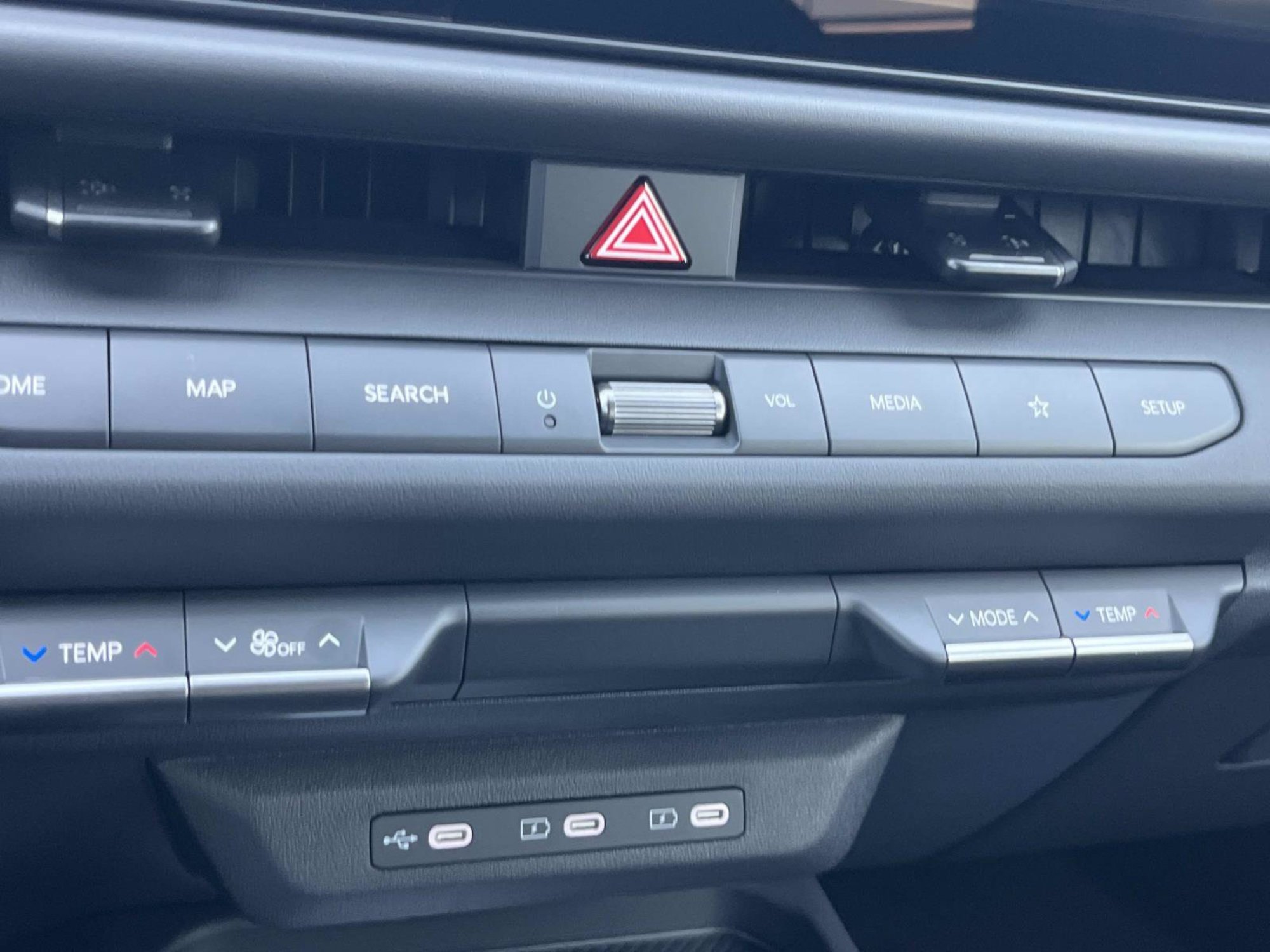 New 2027 Pale Gray Kia X-Line S image 30