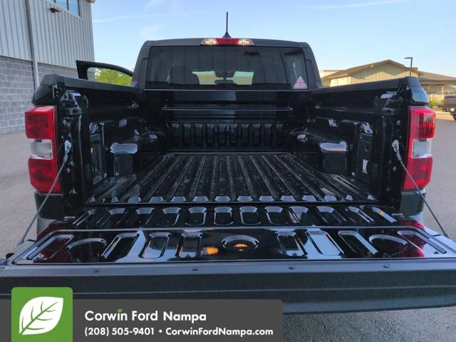 New 2026 Shadow Black Ford XLT image 27