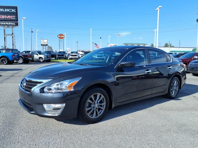 Pre-Owned 2015 Nissan Altima 2.5 S