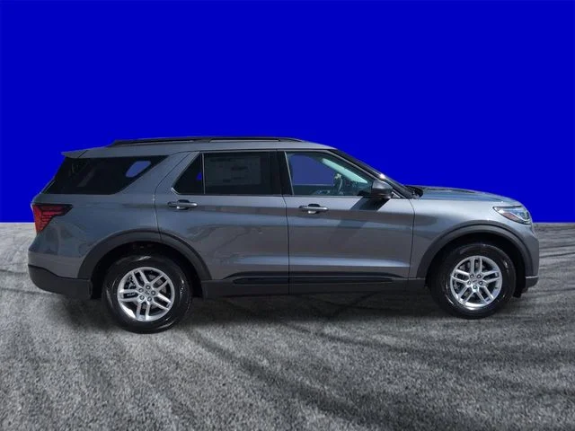 New 2026 Carbonized Gray Metallic Ford Active image 3
