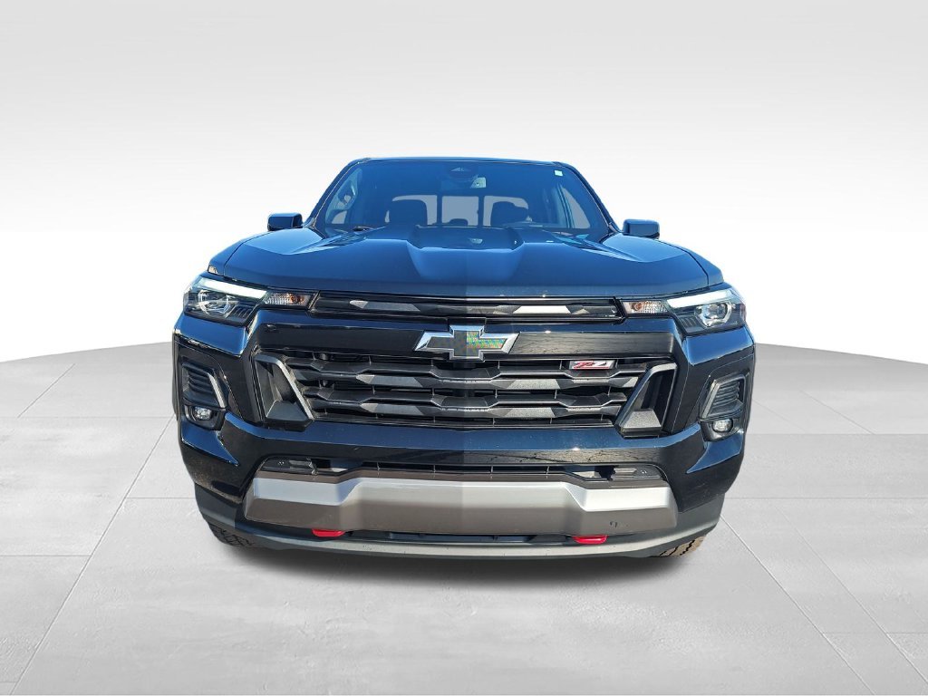 Used 2023 Black Chevrolet Z71 image 8