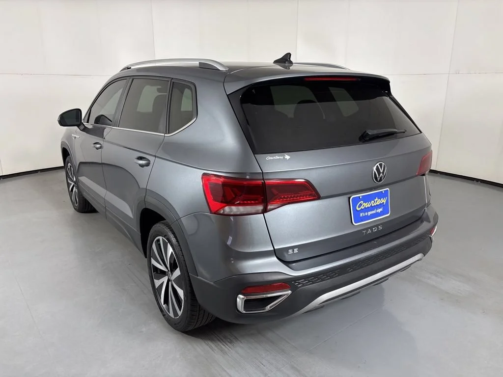 Used 2024 Gray Volkswagen 1.5T SE image 6